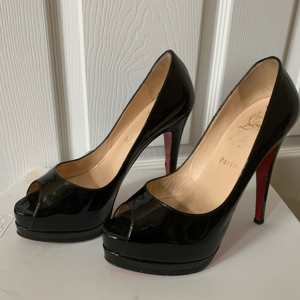 CHRISTIAN LOUBOUTIN LADY PEEP US size 6